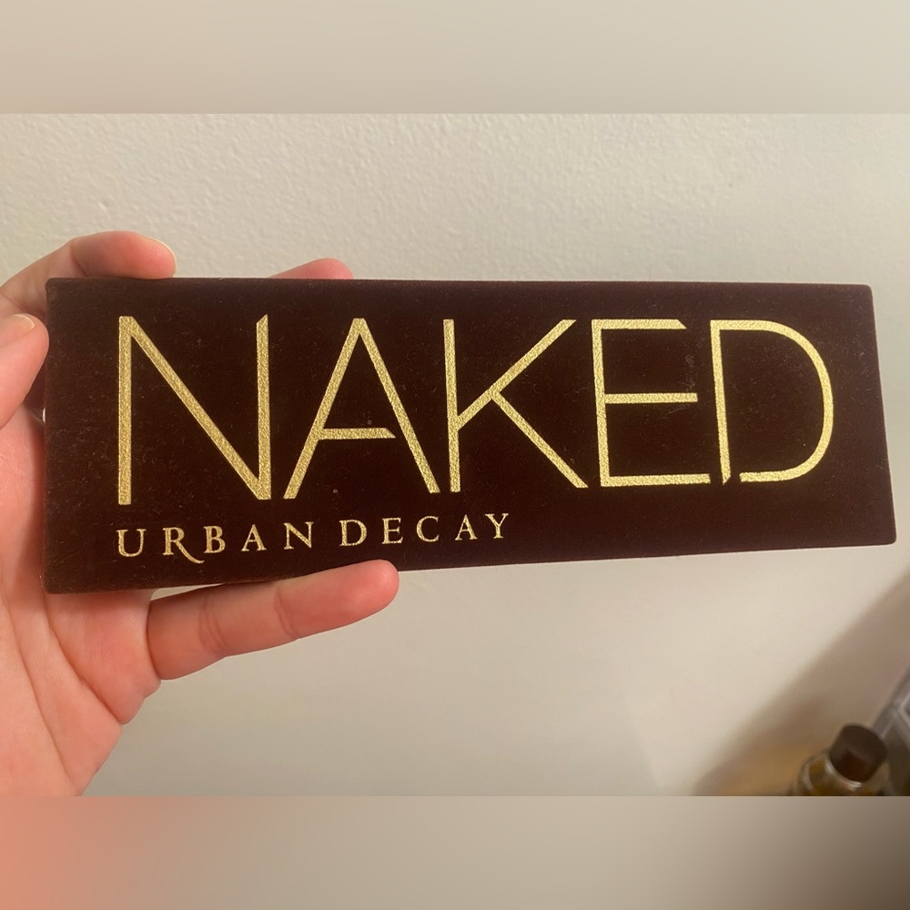 Urban Decay Naked eyeshadow palette